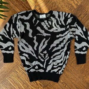 1980s Animal Pattern Knit Sweater